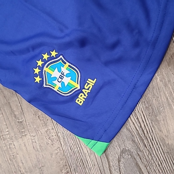 Nike Brazil Neymar Jr. #10 Jersey Set Size 11/12 - Picture 7 of 8